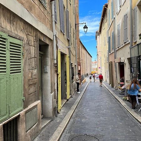 マルセイユChez Antho Studio -Studio Cosy Au Coeur Du Panier Vieux Portアパートメント エクステリア 写真